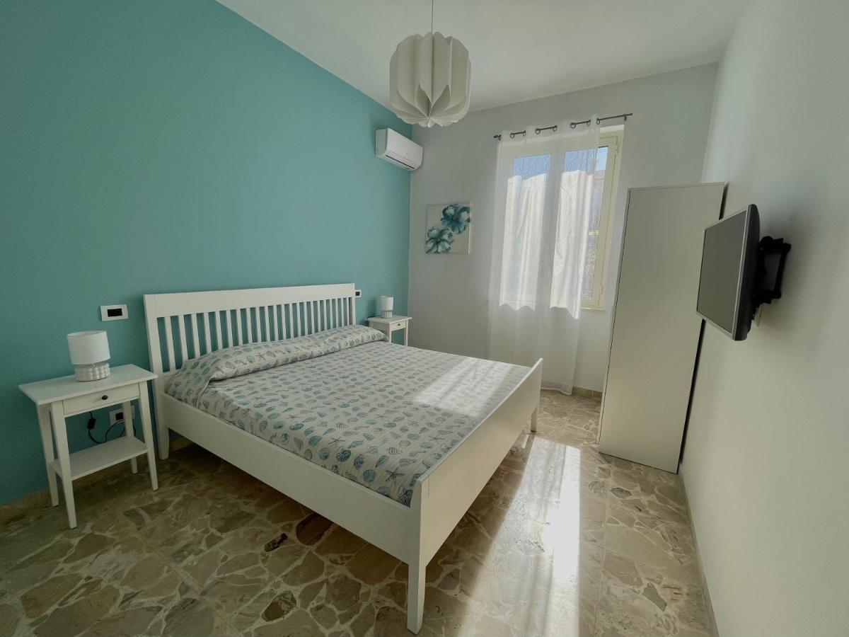 La Casa Di Felice Milazzo, Tono *